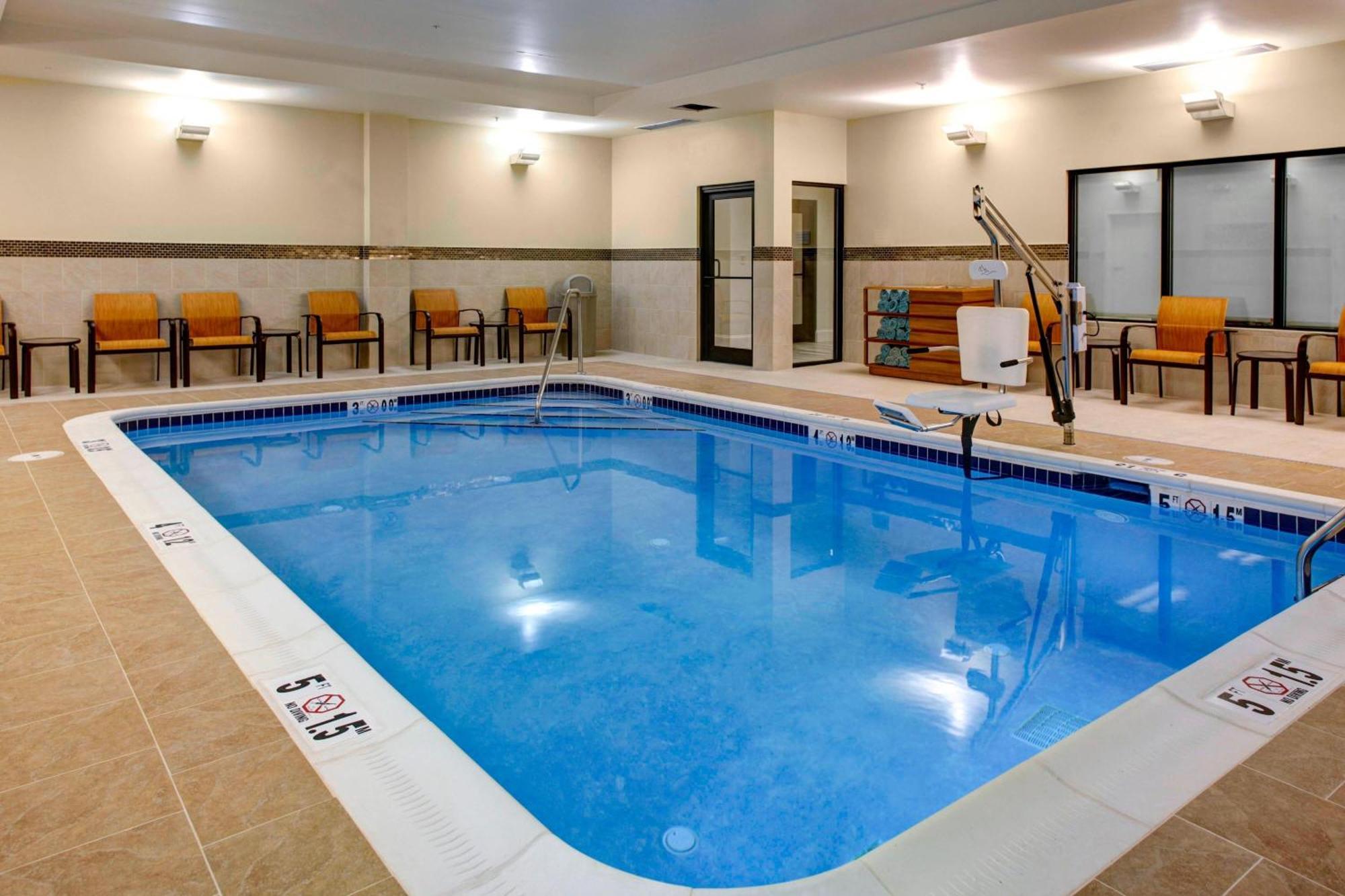 Hotel Courtyard By Marriott Carrollton Esterno foto