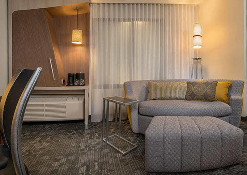 Hotel Courtyard By Marriott Carrollton Esterno foto